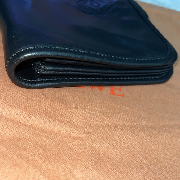Preloved Loewe wristlet great condition lambskin leather has many pockets Black - Picture 11 of 11